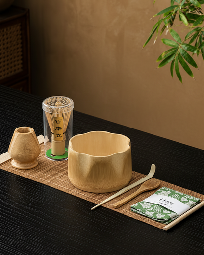 Bamboo matcha bowl gift set with decorated box packaging